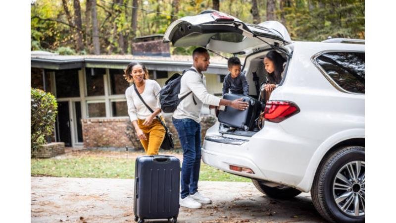 What Should You Pack in a Carry-On Bag? Complete Guide