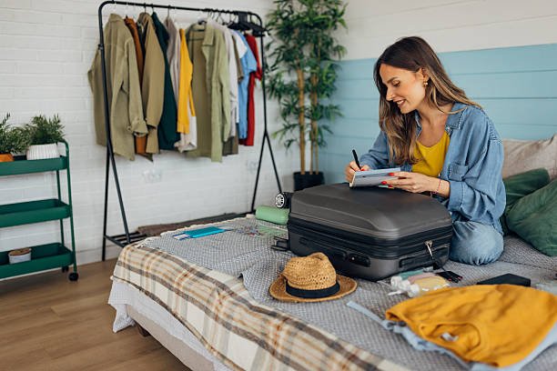 What Should You Pack for a Weekend Trip? Easy Checklist